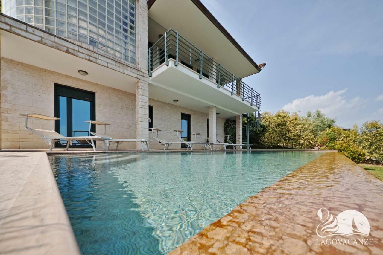 Villa Livia Luxury 로에 외부 사진